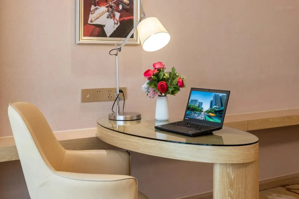 Venus International Hotel