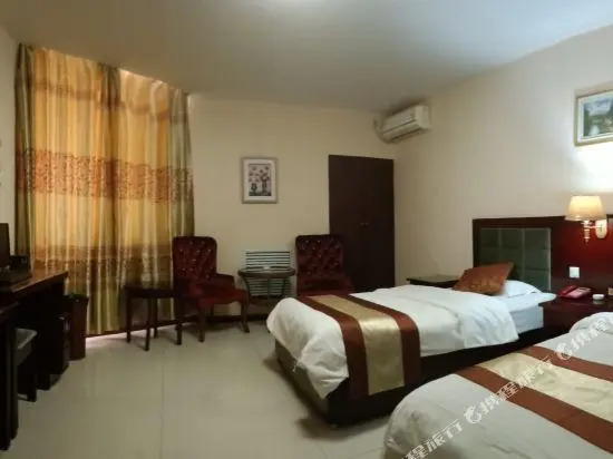 Yijia Business Hotel