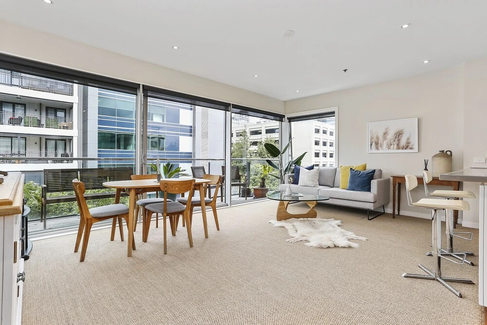 Wondrously Spacious 2 bdrm in Fantastic Location by Urban Butler