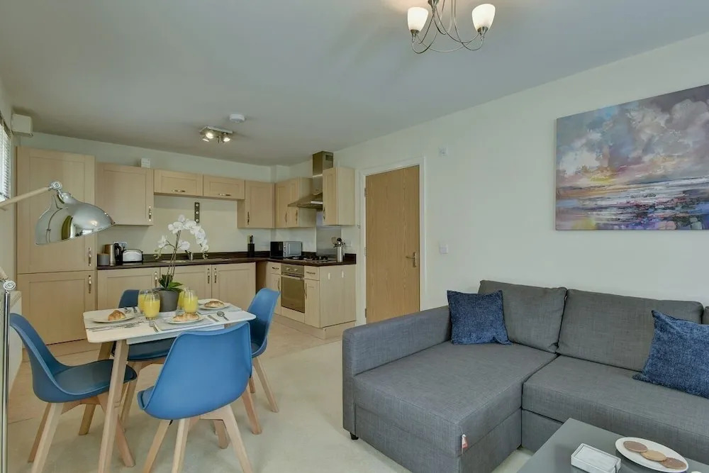 Karah Suites - Campion Way