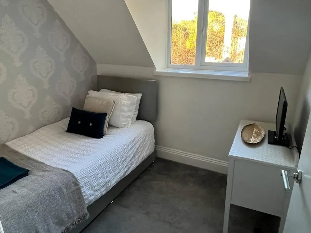Luxury 3-bed Penthouse Apartment in Bournemouth