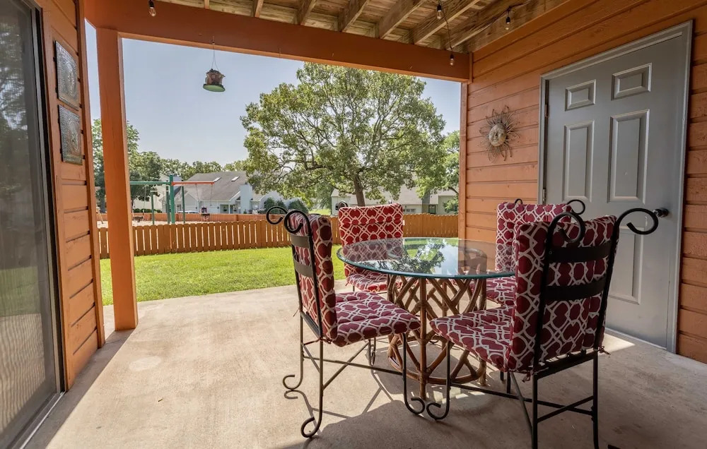 Sweet Spot 2 Bedroom Condo
