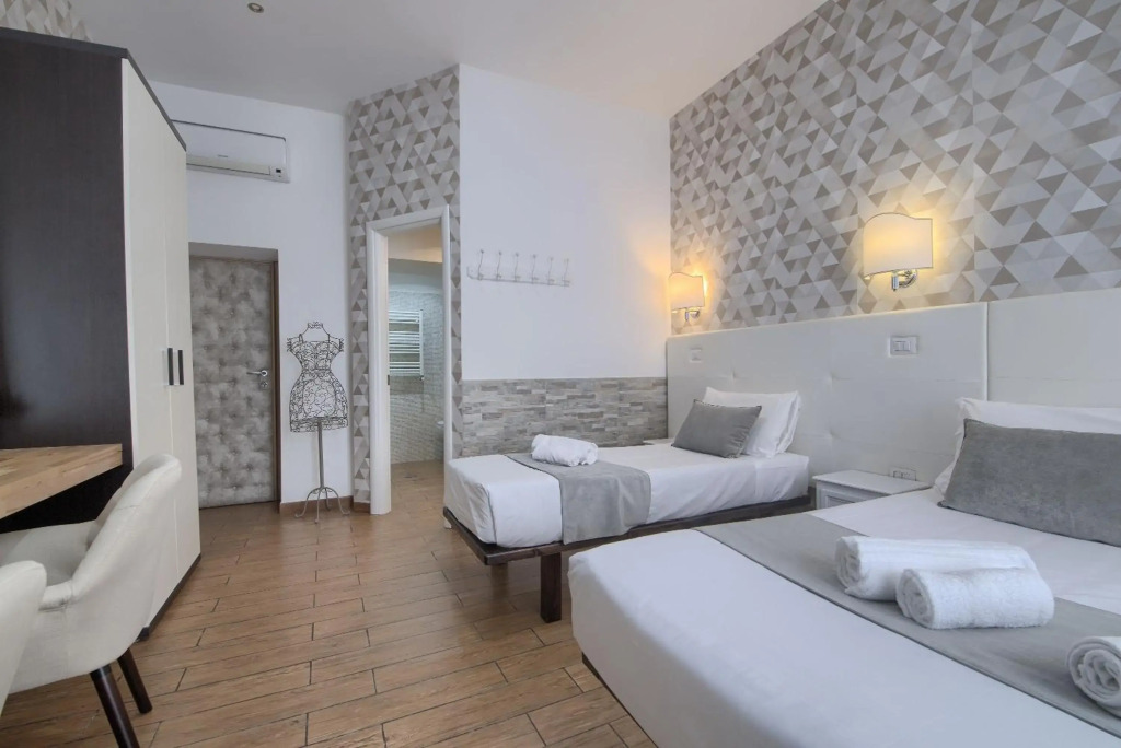 Domus Pietro Inn