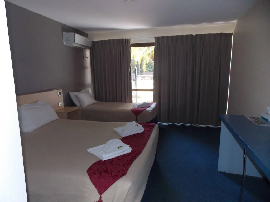 Currimundi Hotel