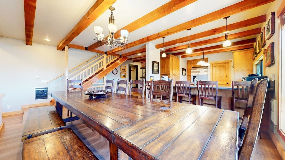 Val DIsere 10 5-Star Luxury with Game room and Gorgeous Mountain Views, Walk to The Village. by RedAwning