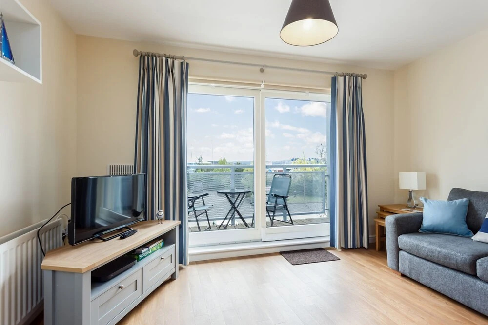 Coxswains Cabin - Moments from Hamworthy Beach and Park