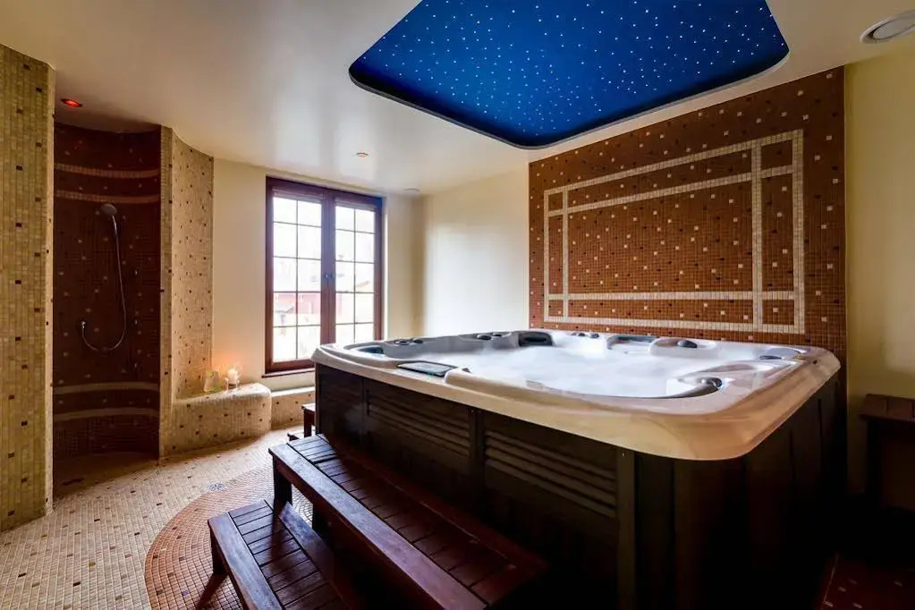 Hotel Konradówka Wellness & SPA - 300 metrów do centrum