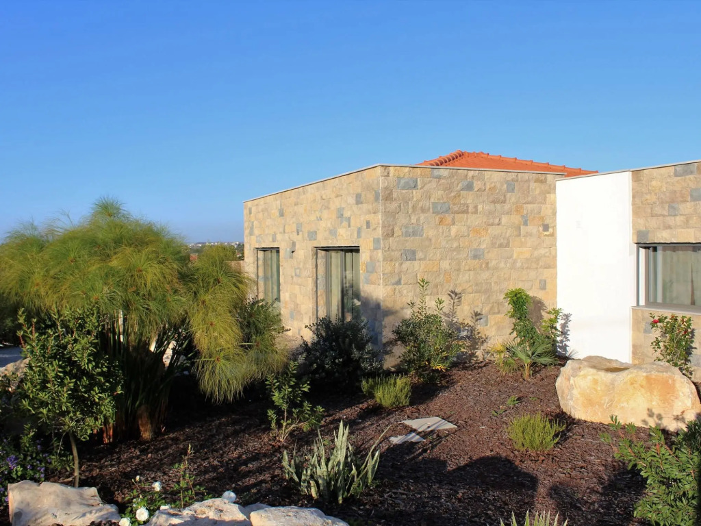 Spacious Villa in Salir de Mato with Private Pool, Terrace