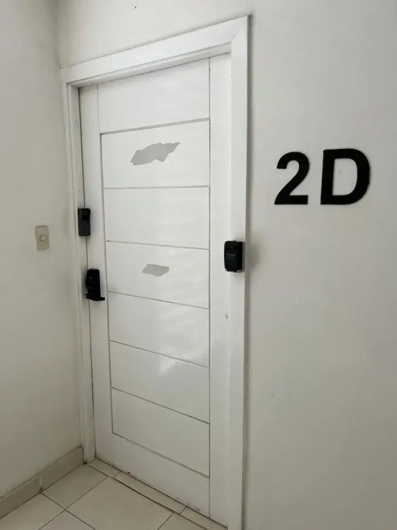 Apartment Near Beach And Airport