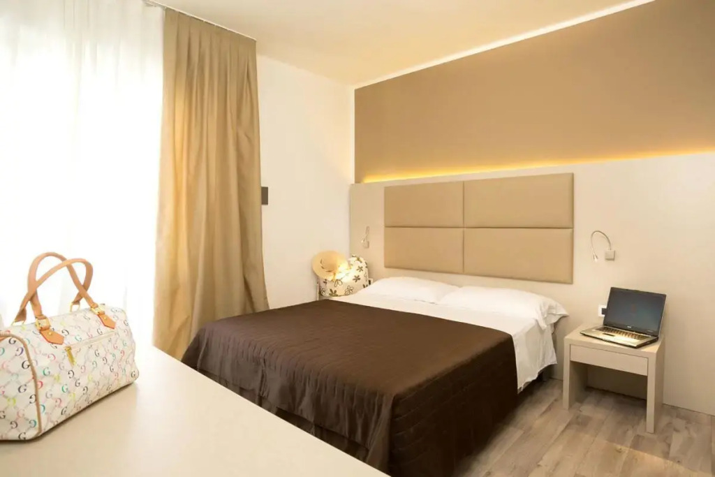 Hotel Trevi