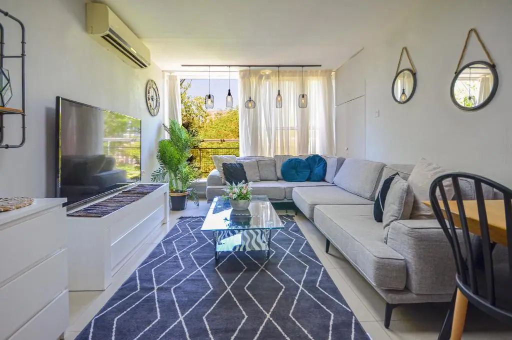 Designed amazing 3BR Apartment - Yalarent
