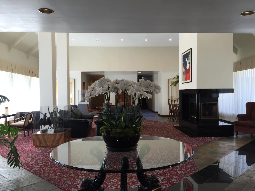 Mikado Hotel - Universal Studios-Burbank
