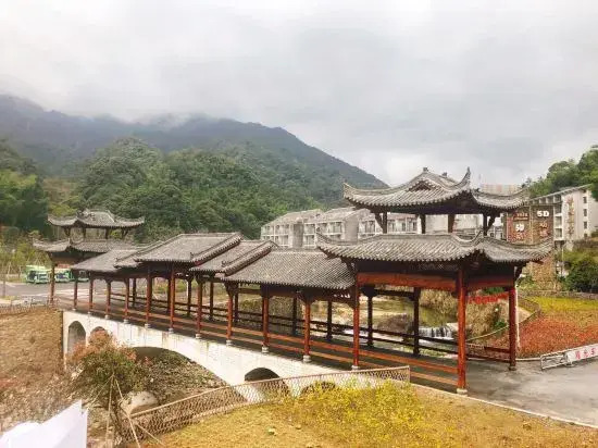 Sanqingshan single family house