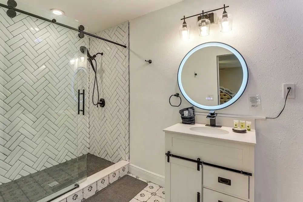 Orlando & Disney Parks Hub w/ Pool: Pet Friendly!