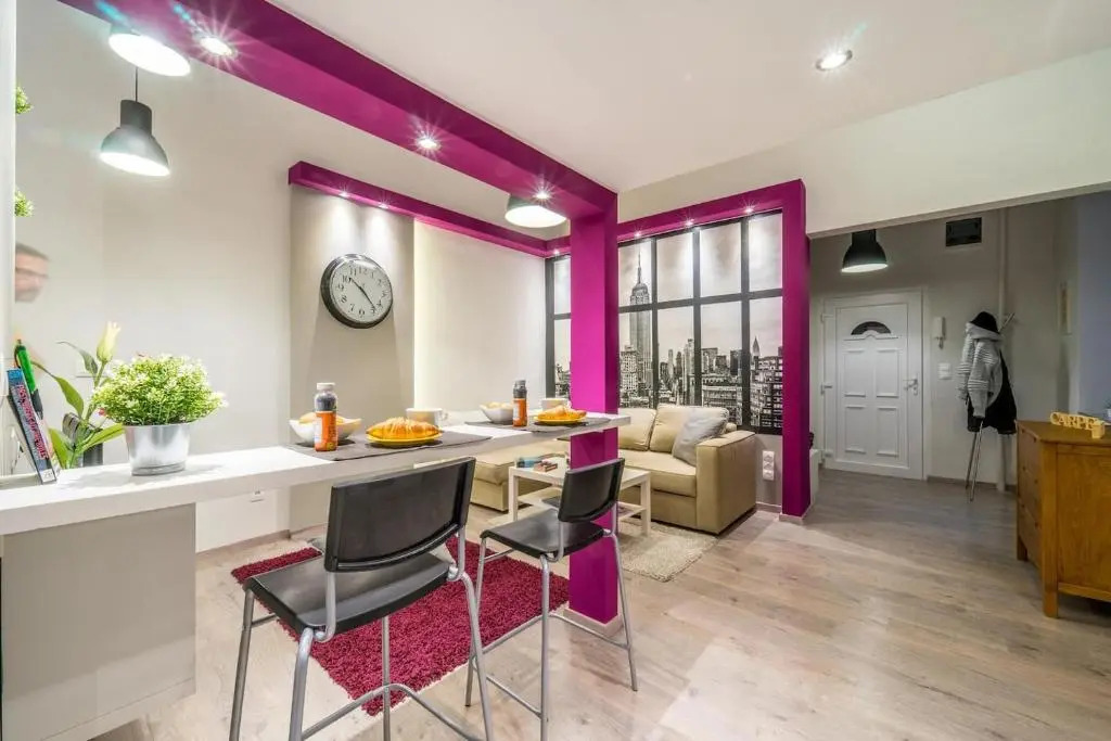 Cozy Downtown Studio Apartment
