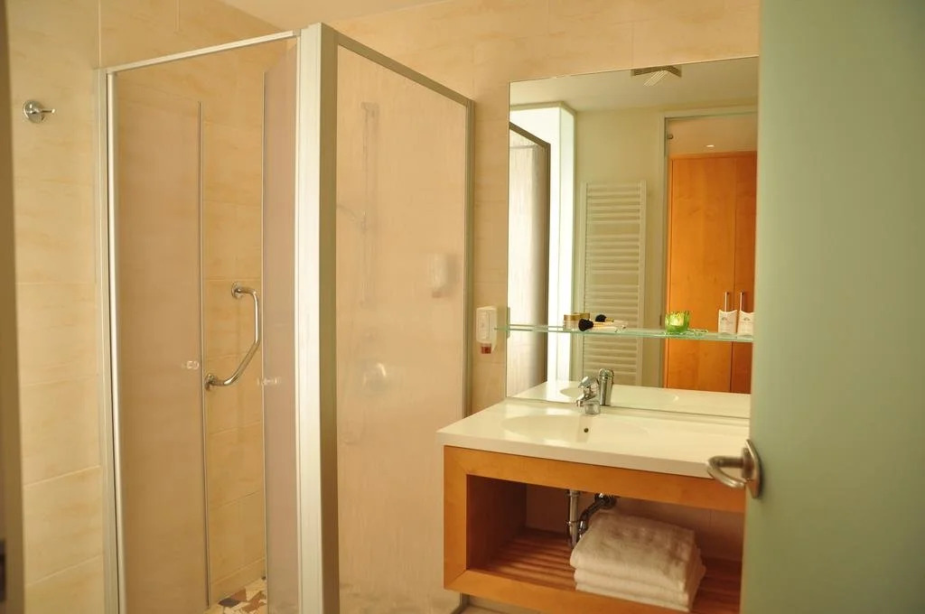Reduce Hotel Vital