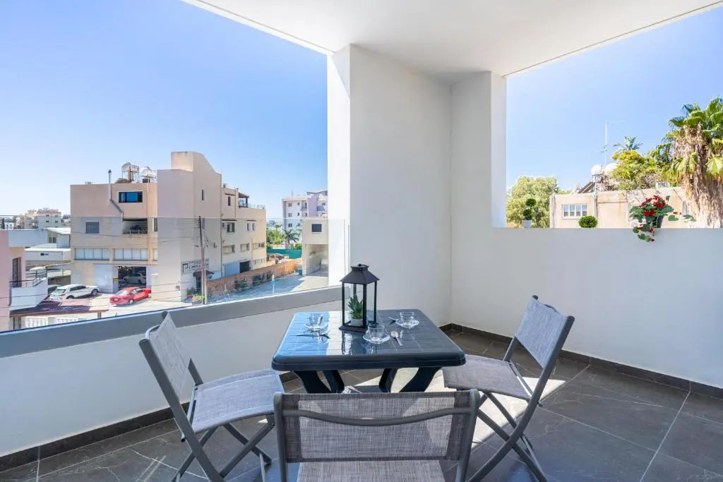 Kmeidos 1-Bedroom Apartment in Larnaca