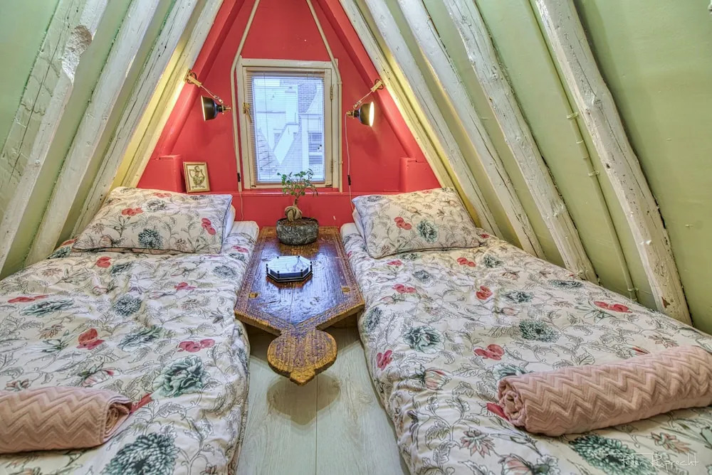Attic Monkeys Lodge
