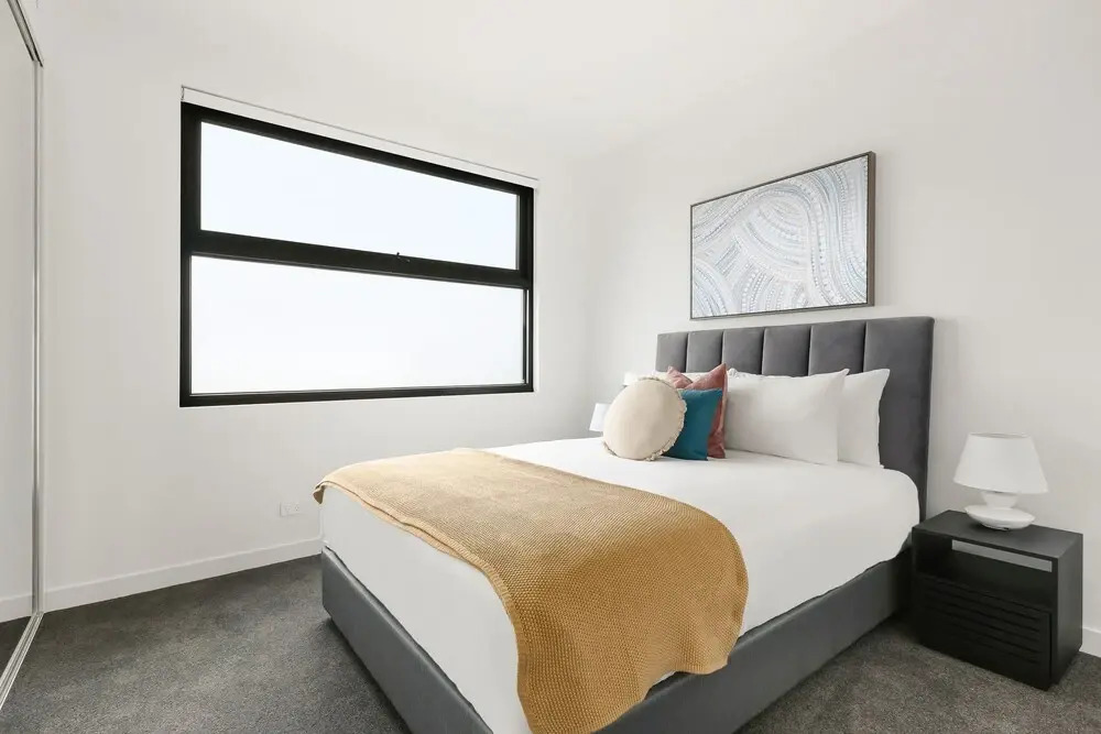 Docker Street Apartments by Urban Rest