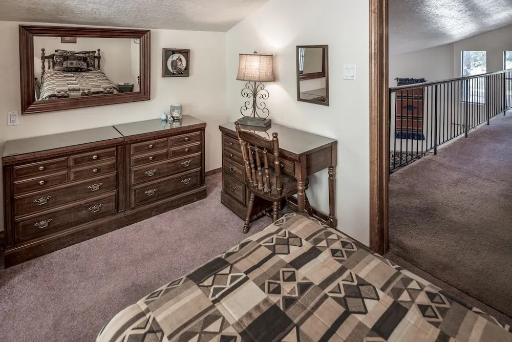 40 Innsbrook - Three Bedroom Townhome