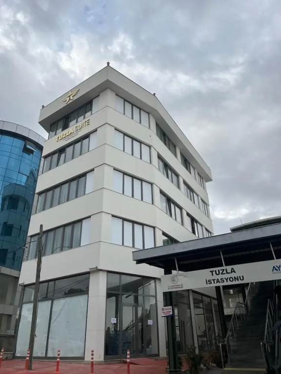 Tuzla Grand