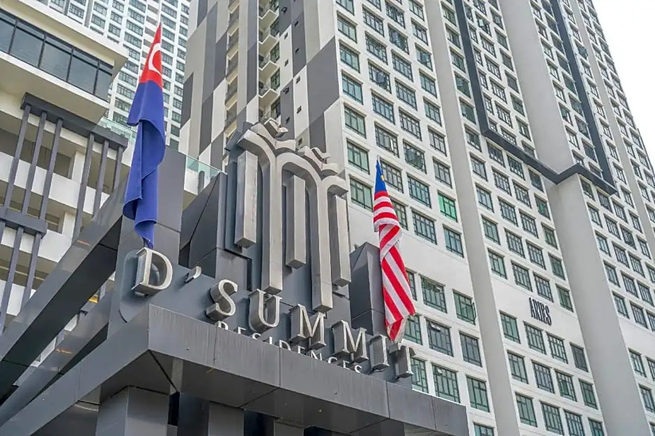OYO HOME 90183 D' Summit Residence 2bhk YML 0824