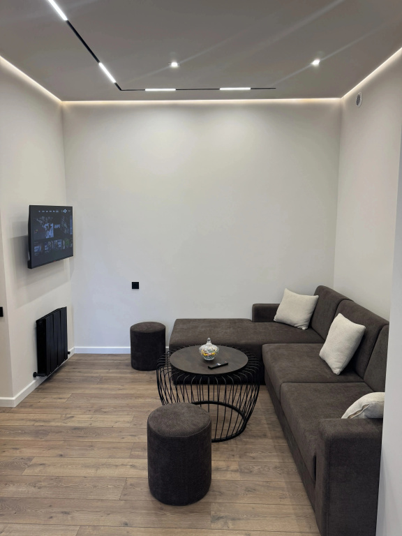 Апартаменты New Renovated - Adams Apartments