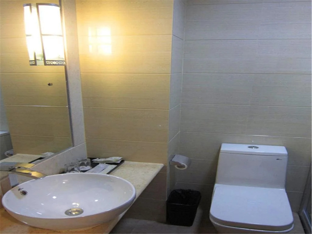 Golden Hotel