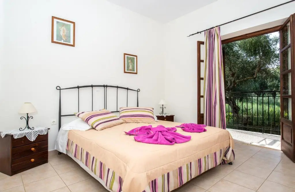 Villa Pounente Apartments - 300m from the beach, by ZanteWize