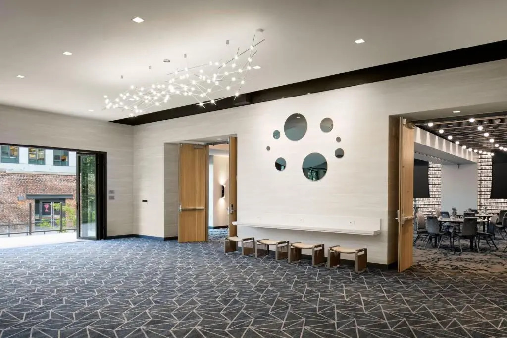 Astra Hotel, Seattle, a Tribute Portfolio Hotel by Marriott