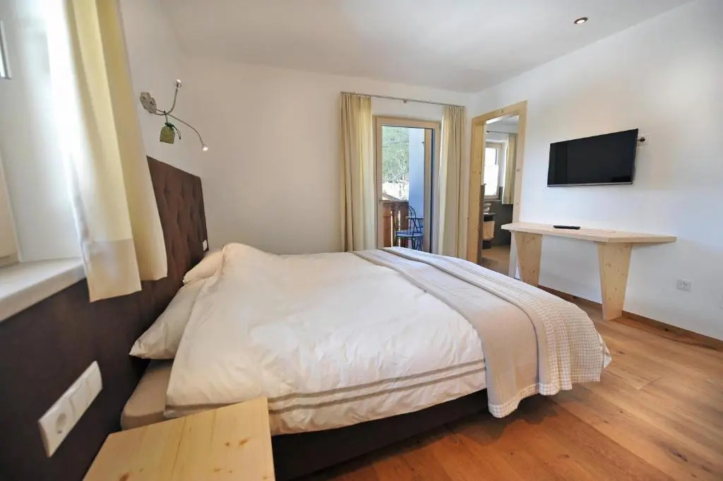 Apartments Cesa Leni
