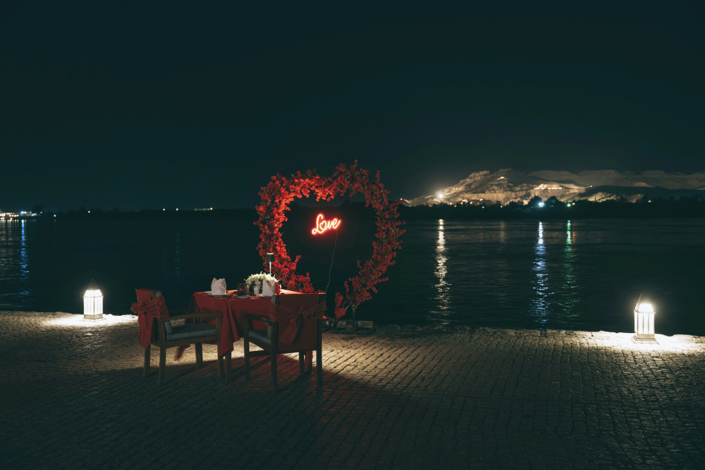Hilton Luxor Resort & Spa