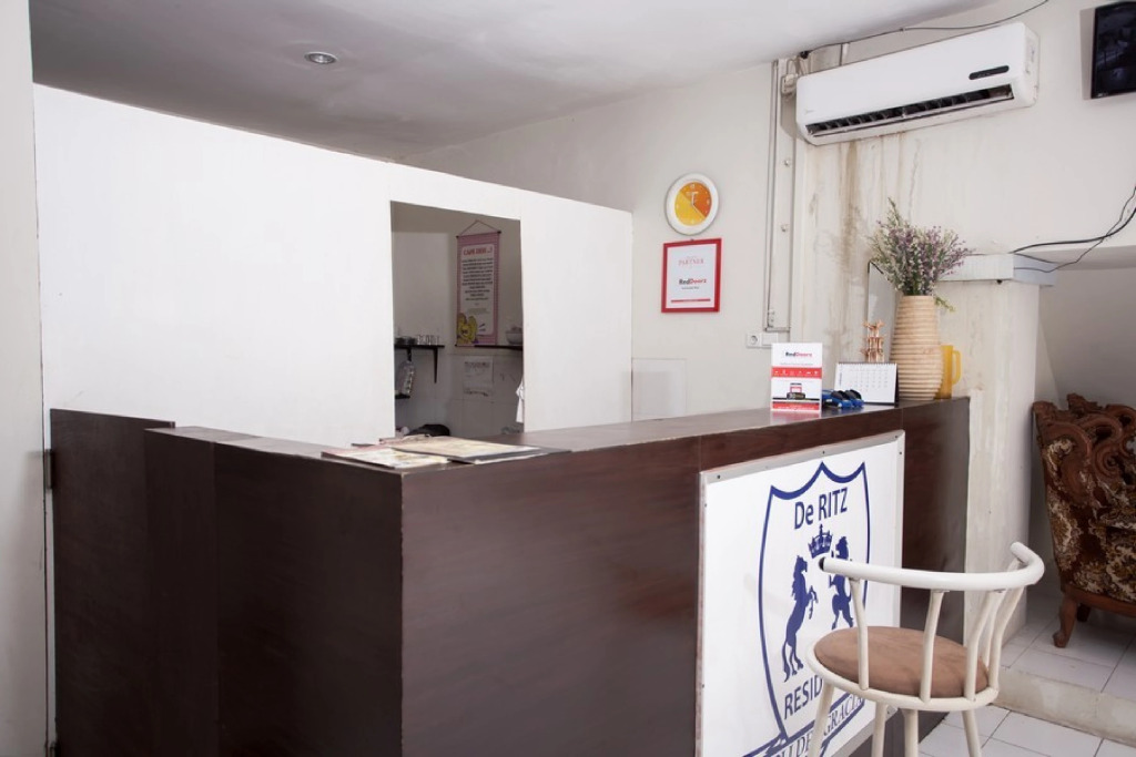 RedDoorz Plus near Galaxy Mall
