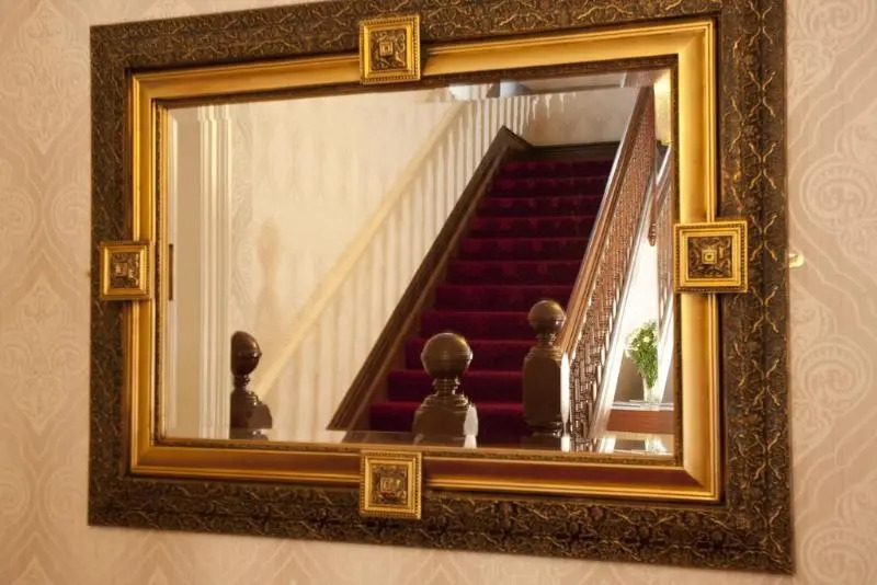 Denewood Hotel