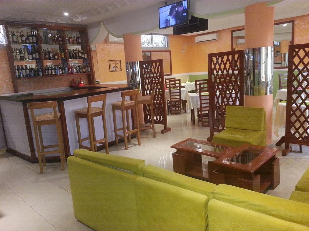 Hôtel - Y