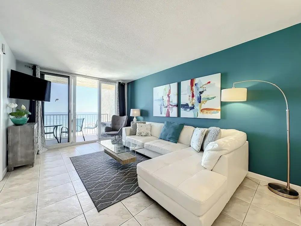 Oceania Beach Club 303