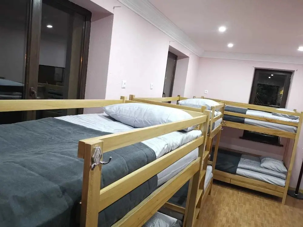Art Garden Hostel and Tours