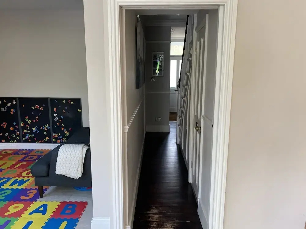 Central Wimbledon house sleeps 8 - secluded garden