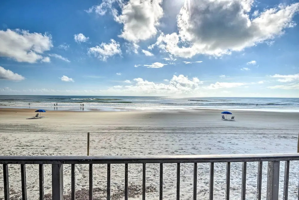 Airy Oceanfront Condo: Steps to Daytona Beach