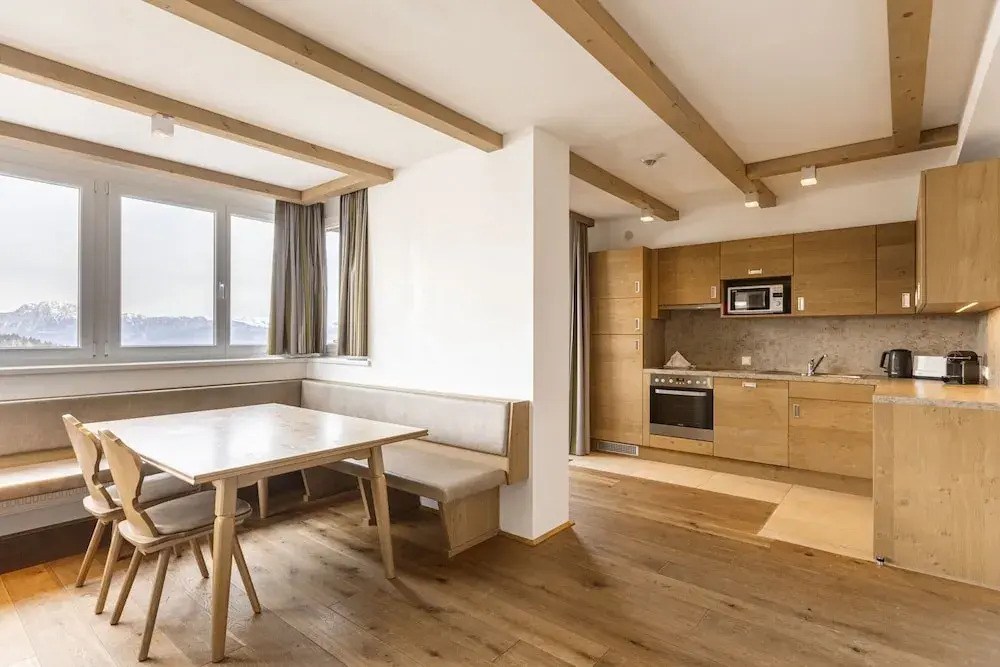 Chalet With Mountain Views