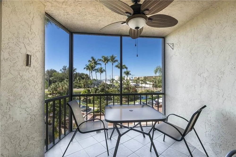 Harbor Towers 4th Fl Modern 3BR with Den