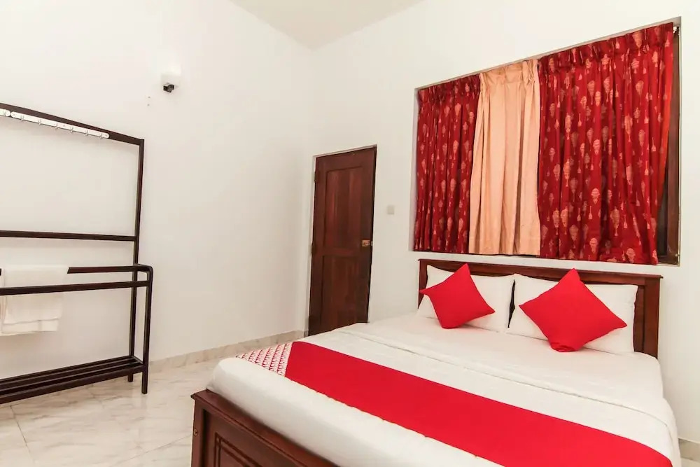 Oyo 127 Eestee Rest - Negombo
