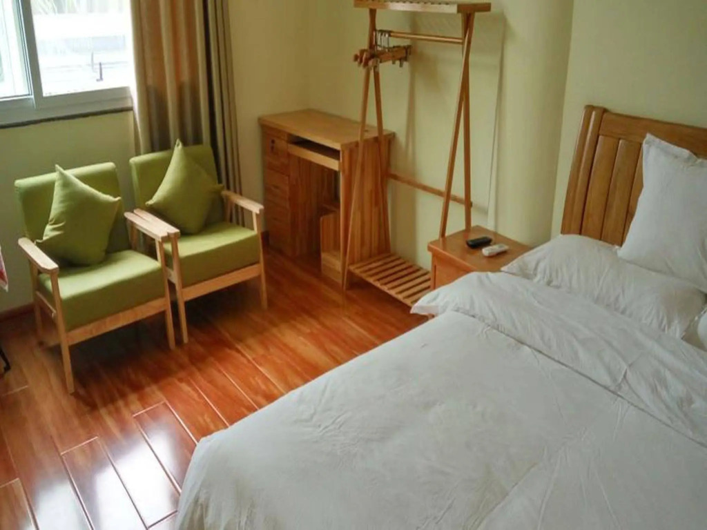 Guilin Lakeside Inn