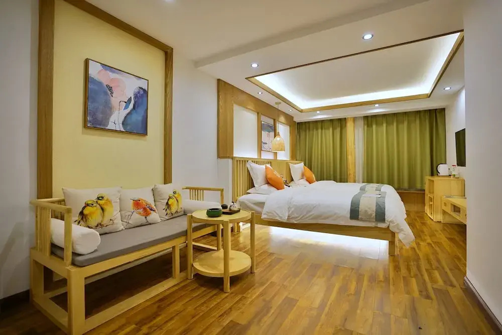 Yueju Wenlv · Yuexijiang Boutique Holiday Hotel (Leishan Xijiang Qianhu Miaozhai)