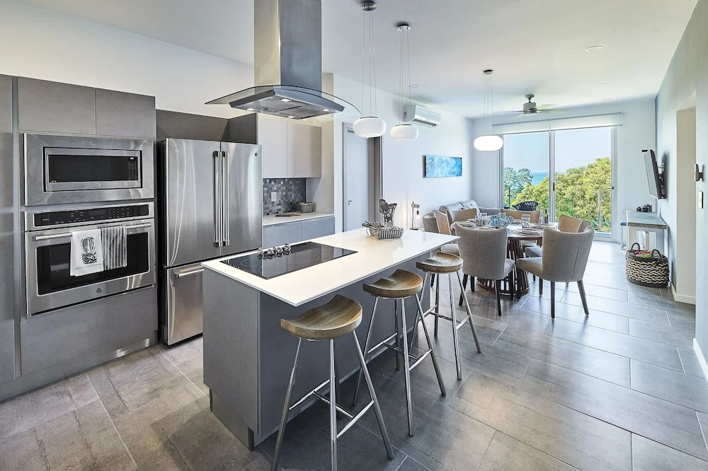 Sunset Blvd 502 (2A) - 3 Br Condo