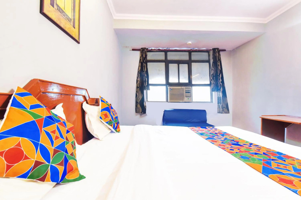 OYO 70349 Hotel Shan