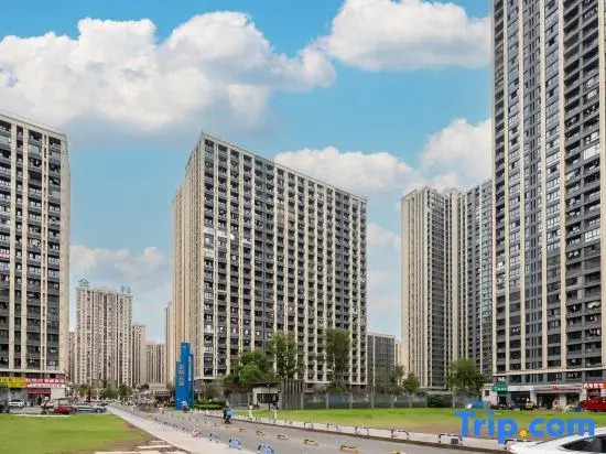 Qihang E-sports Hotel (Weidianyuan Metro Way Station)
