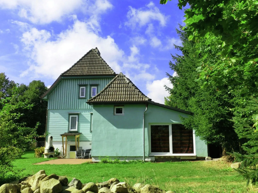 Ferienhaus mit Wellnessbereich in Elend