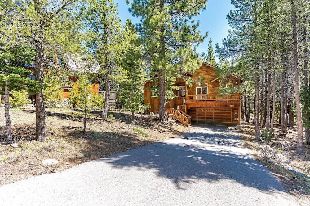 Cedar Chateau w/ Game Room & HOA Access!