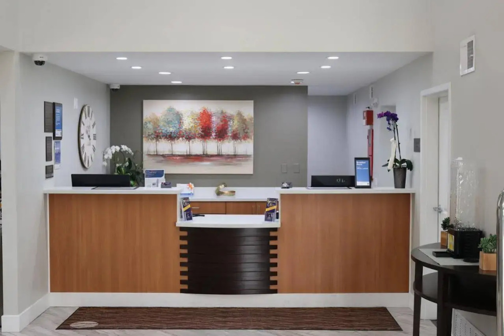 Antioch Inn and Suites